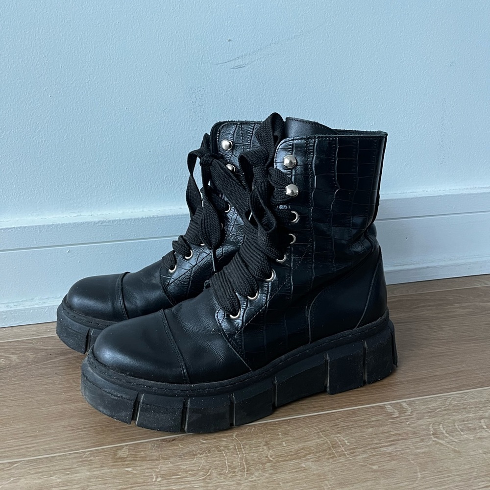 ALOHAS Black Croco Chunky Boots (used once)